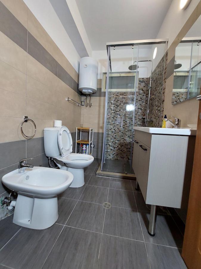 Vila Tafa Apartments Ap3 Tirana Exterior photo